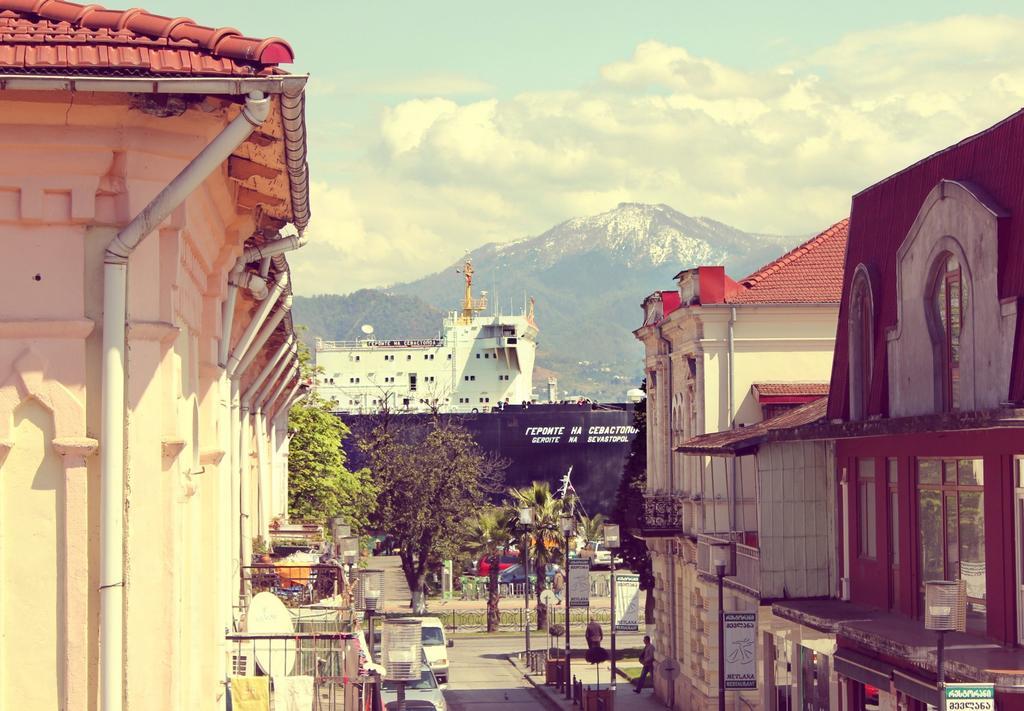 Batumi Summer Hotel Εξωτερικό φωτογραφία