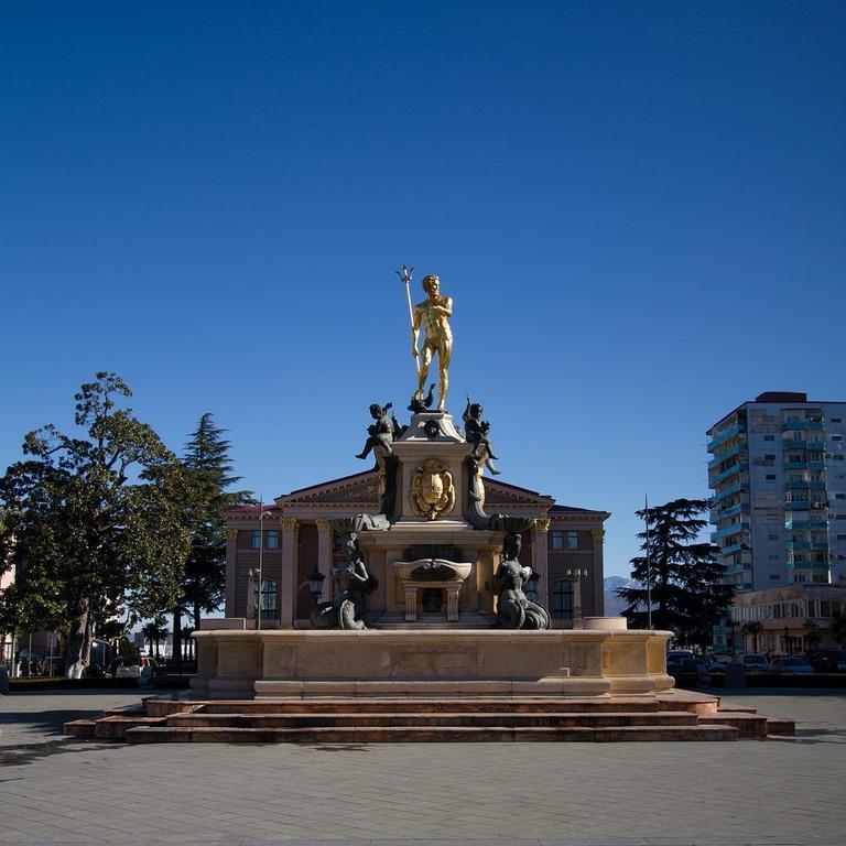 Batumi Summer Hotel Εξωτερικό φωτογραφία